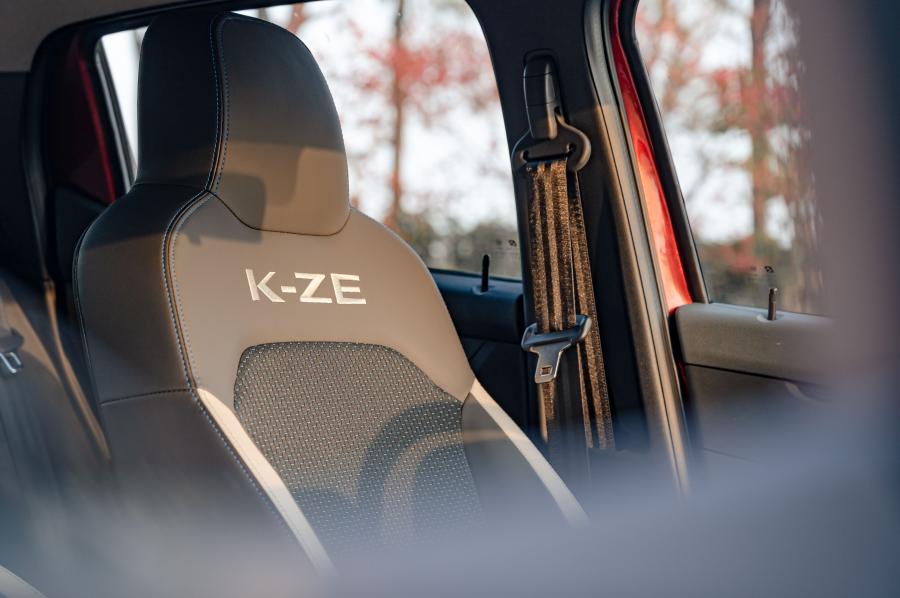 Детали интерьера Renault City K-ZE 2019 года  (CN) (фото 8 из 28)